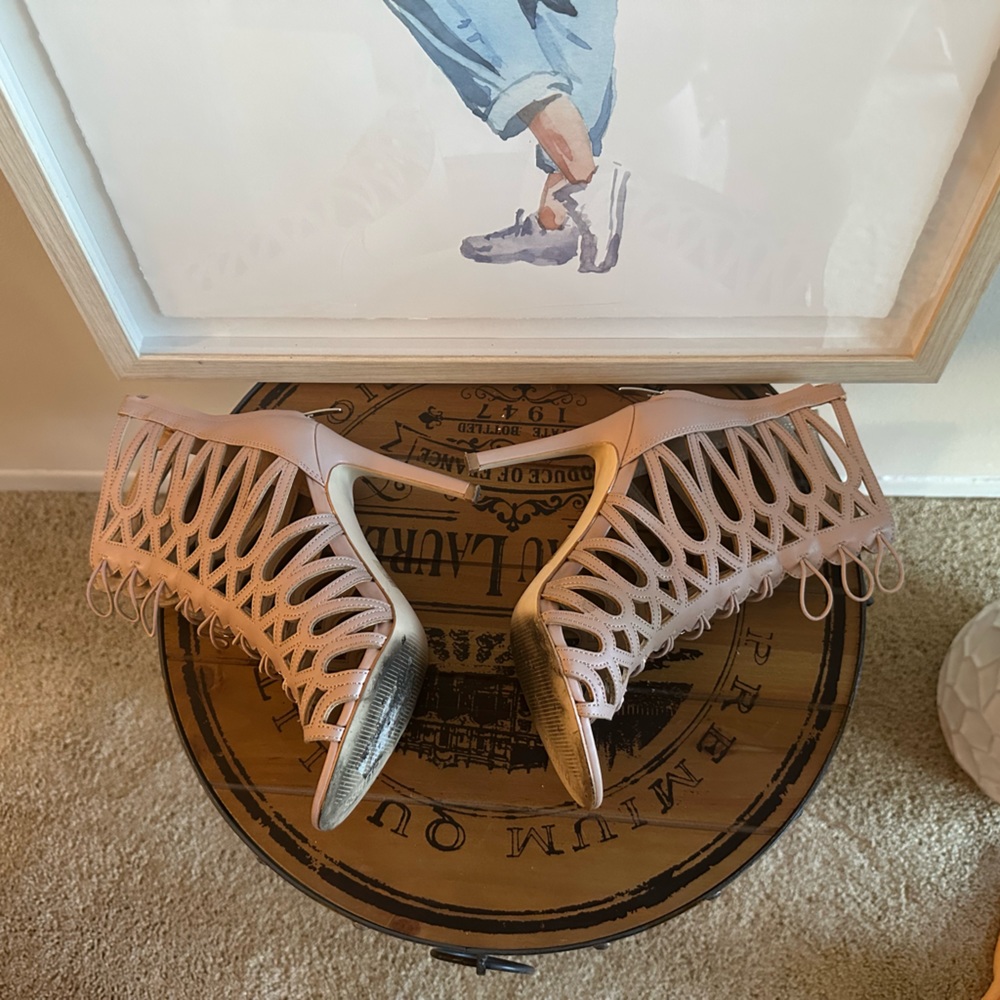 Guess strappy beige stiletto sandal 6.5 - Picture 3 of 3